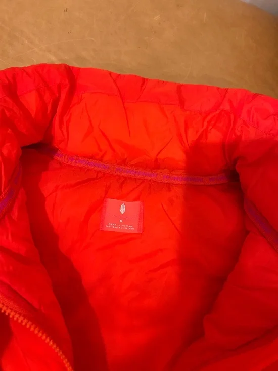 FREE PEOPLE In A Bubble Puffer Vest - Picture 4 of 8